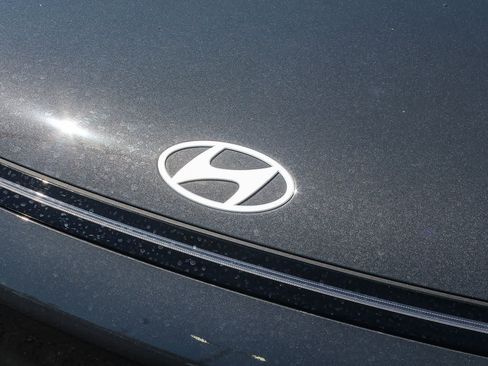 Used 2024 Hyundai Kona SE FWD image 14