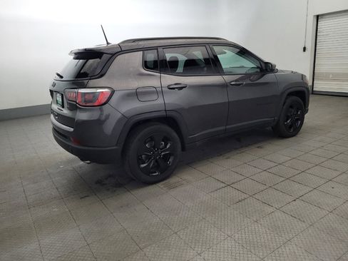 Used 2018 Jeep Compass Latitude AWD/4WD image 10
