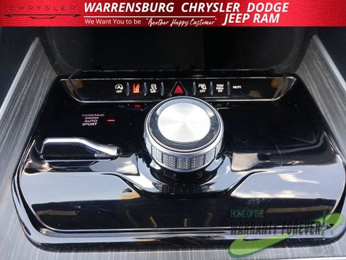 Used 2024 Jeep Wagoneer Series II AWD/4WD image 27