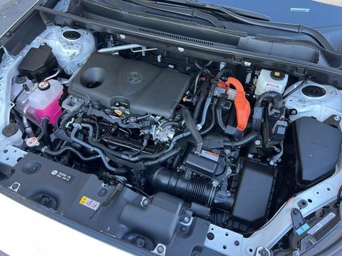 Used 2024 Toyota RAV4 LE image 28
