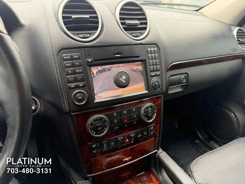 Used 2010 Mercedes-Benz GL 550 4MATIC image 9