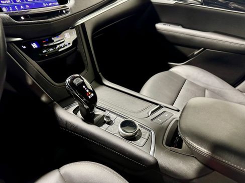 Used 2024 Cadillac XT5 Premium Luxury image 22