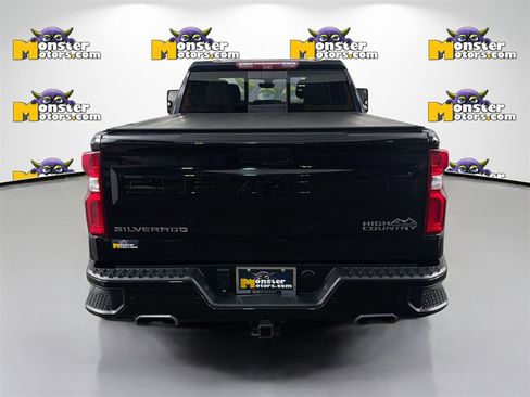 Used 2021 Chevrolet Silverado 1500 High Country w/ Technology Package image 6