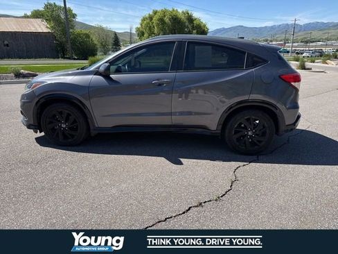 Used 2021 Honda HR-V Sport image 3