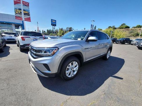 Used 2021 Volkswagen Atlas Cross Sport S image 4