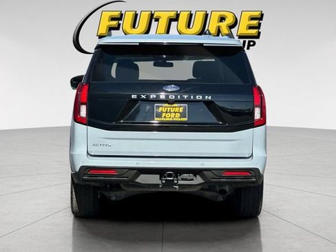 Used 2025 Ford Expedition Active AWD/4WD image 4