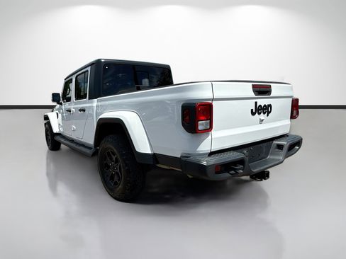 Used 2022 Jeep Gladiator Sport AWD/4WD image 5
