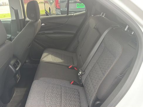 Used 2024 Chevrolet Equinox LT image 40