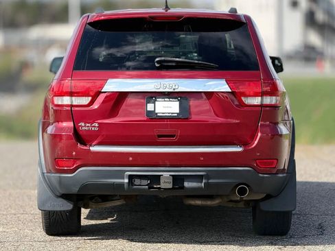 Used 2013 Jeep Grand Cherokee Limited w/ Trailer Tow Group AWD/4WD image 4