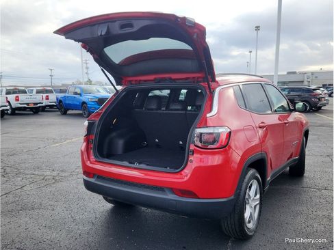 Used 2023 Jeep Compass Latitude AWD/4WD image 13