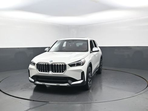 Used 2023 BMW X1 xDrive28i w/ Convenience Package AWD/4WD image 5