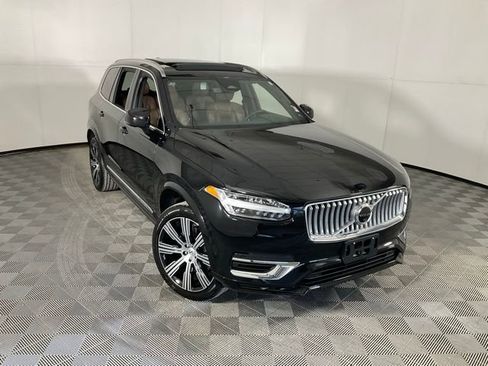 Used 2023 Volvo XC90 T8 Plus image 40