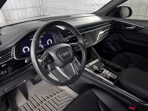 Used 2021 Audi Q8 Prestige AWD/4WD image 25