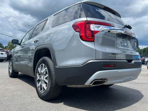 Used 2023 GMC Acadia SLT w/ Technology Package AWD/4WD image 7