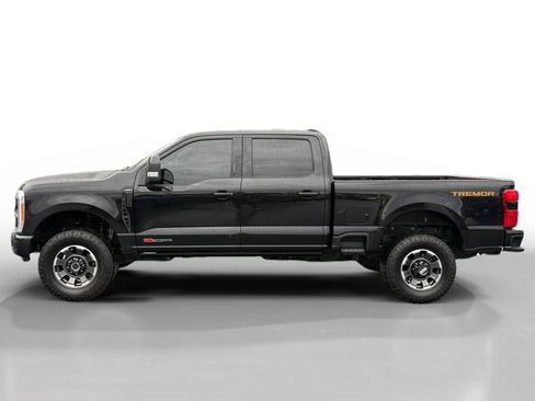 Certified 2023 Ford F250 Lariat w/ Lariat Ultimate Package image 2