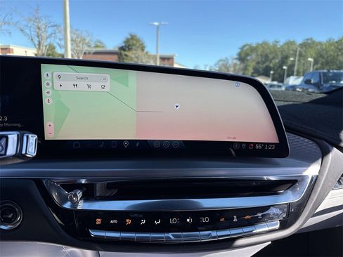 Used 2024 Cadillac Lyriq Luxury image 23