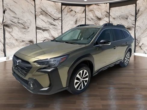 Used 2023 Subaru Outback Premium AWD/4WD image 1