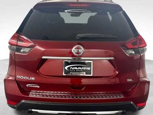 Used 2018 Nissan Rogue SL FWD image 10