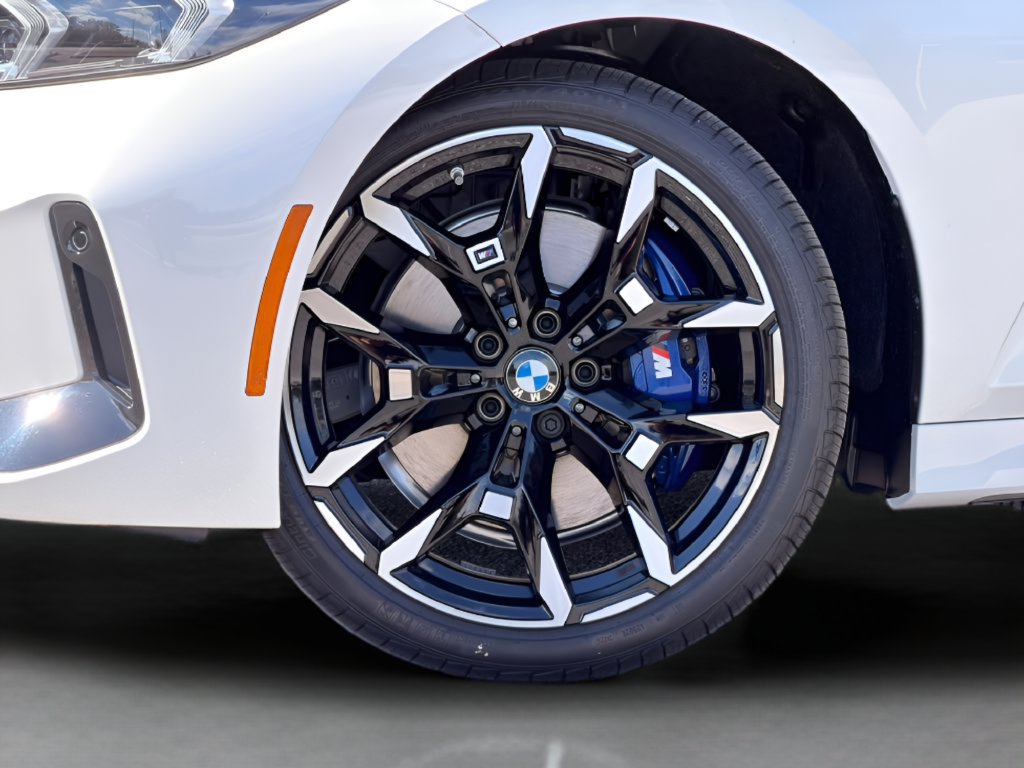 New 2026 BMW 330i Sedan w/ M Sport Package RWD image 27