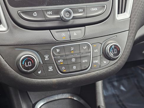 Used 2023 Chevrolet Malibu LT FWD image 9