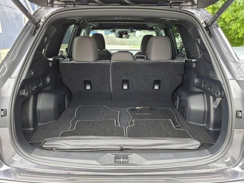 Used 2026 Subaru Forester Premium AWD/4WD image 6