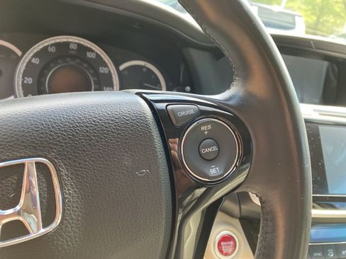 Used 2016 Honda Accord EX-L image 17