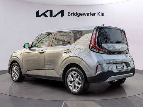 Certified 2023 Kia Soul LX w/ LX Technology Package image 5
