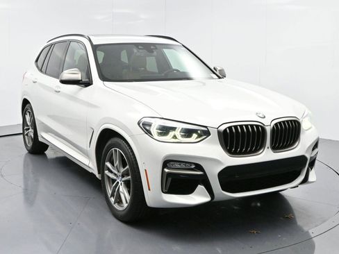 Used 2018 BMW X3 M40i image 2