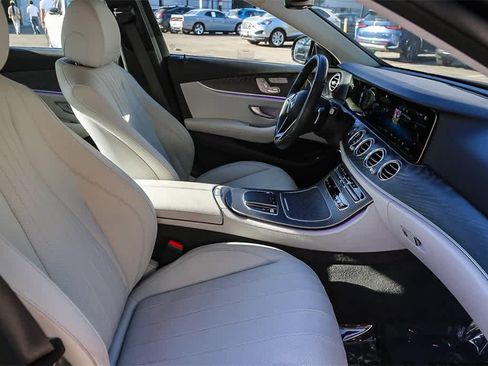 Used 2022 Mercedes-Benz E 350 Sedan image 15
