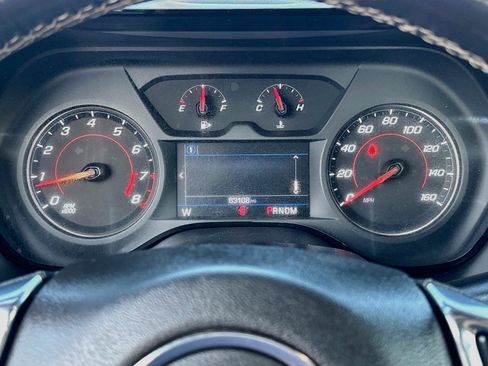 Used 2023 Chevrolet Camaro LT RWD image 12