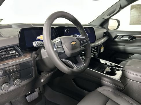New 2026 Chevrolet Suburban LT w/ Comfort Package image 11