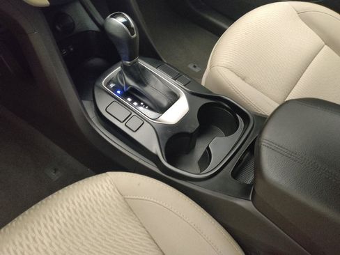 Used 2018 Hyundai Santa Fe Sport image 26