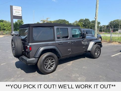 Used 2024 Jeep Wrangler Unlimited Sport AWD/4WD image 6