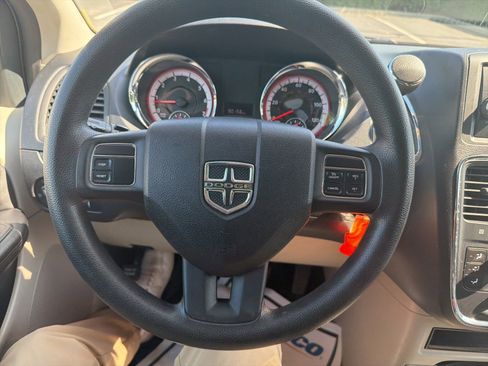 Used 2011 Dodge Grand Caravan Mainstreet w/ PWR Convenience Group FWD image 13