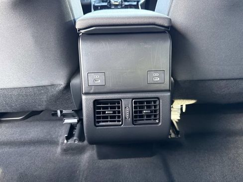 Used 2024 Subaru Solterra Premium image 19