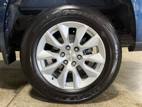 Used 2021 Chevrolet Silverado 1500 Custom AWD/4WD image 34