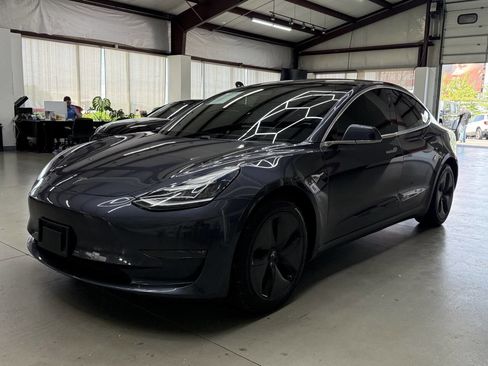 Used 2018 Tesla Model 3 AWD/4WD image 5