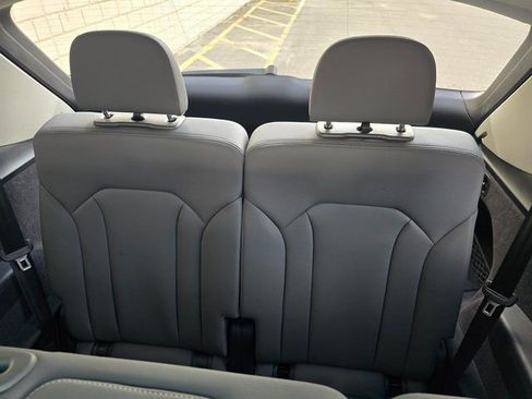 Used 2025 Audi Q7 3.0T Premium Plus image 56