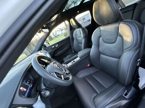 New 2026 Volvo XC60 B5 Ultra w/ Climate Package image 15