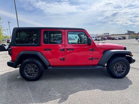 Used 2024 Jeep Wrangler Unlimited Sport AWD/4WD image 6