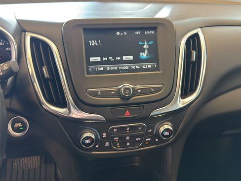 Used 2018 Chevrolet Equinox LT AWD/4WD image 15