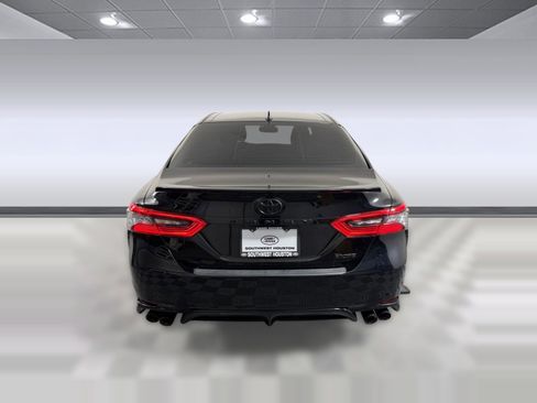 Used 2024 Toyota Camry XSE FWD image 9
