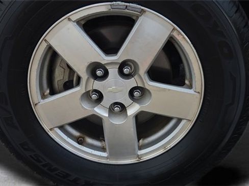 Used 2007 Chevrolet Equinox LS image 34