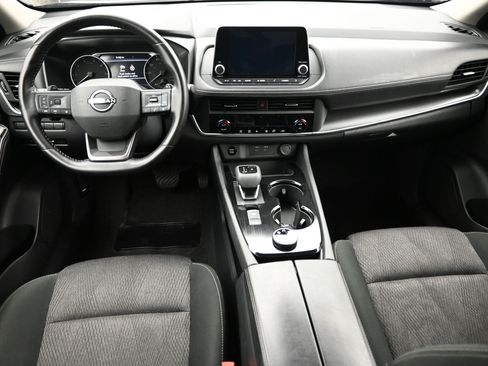 Used 2025 Nissan Rogue SV AWD/4WD image 7