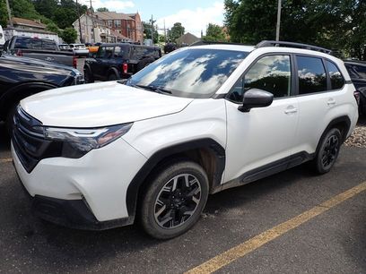 Used 2025 Subaru Forester Premium w/ Convenience Package #1
