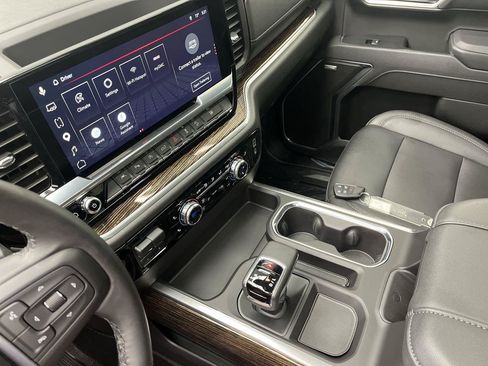 Certified 2026 GMC Sierra 1500 Elevation w/ Elevation Premium Package AWD/4WD image 18