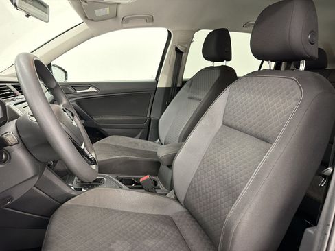 Used 2021 Volkswagen Tiguan S FWD image 5