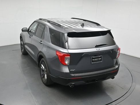 Certified 2021 Ford Explorer XLT w/ Equipment Group 202A RWD image 41