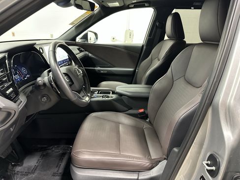 Certified 2025 Lexus TX 350 AWD w/ Technology Package image 16