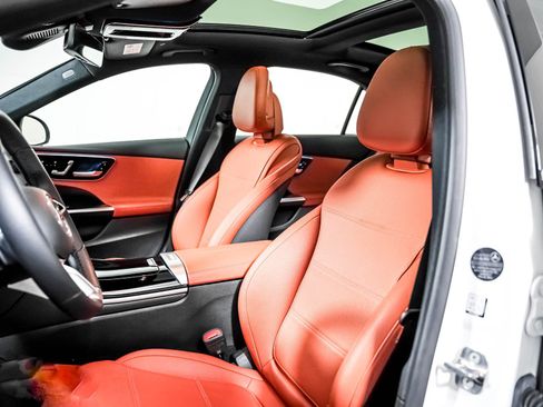 Certified 2025 Mercedes-Benz C 300 Sedan image 8